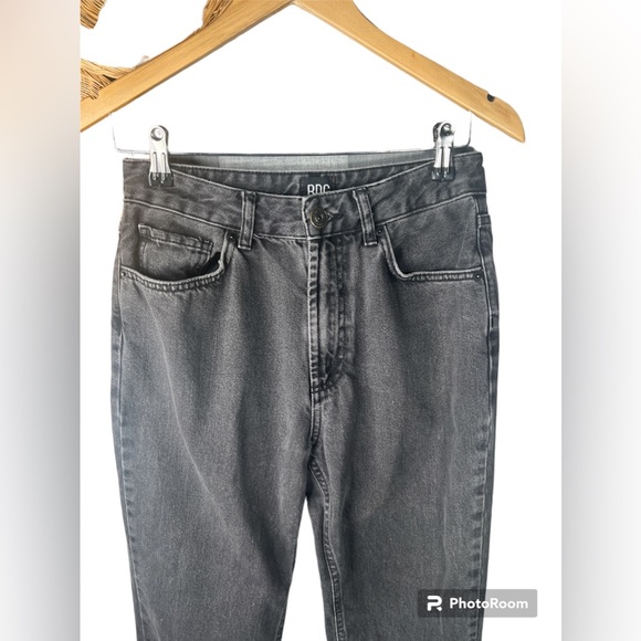 BDG Mom High Rise Jeans - Picture 3 of 6